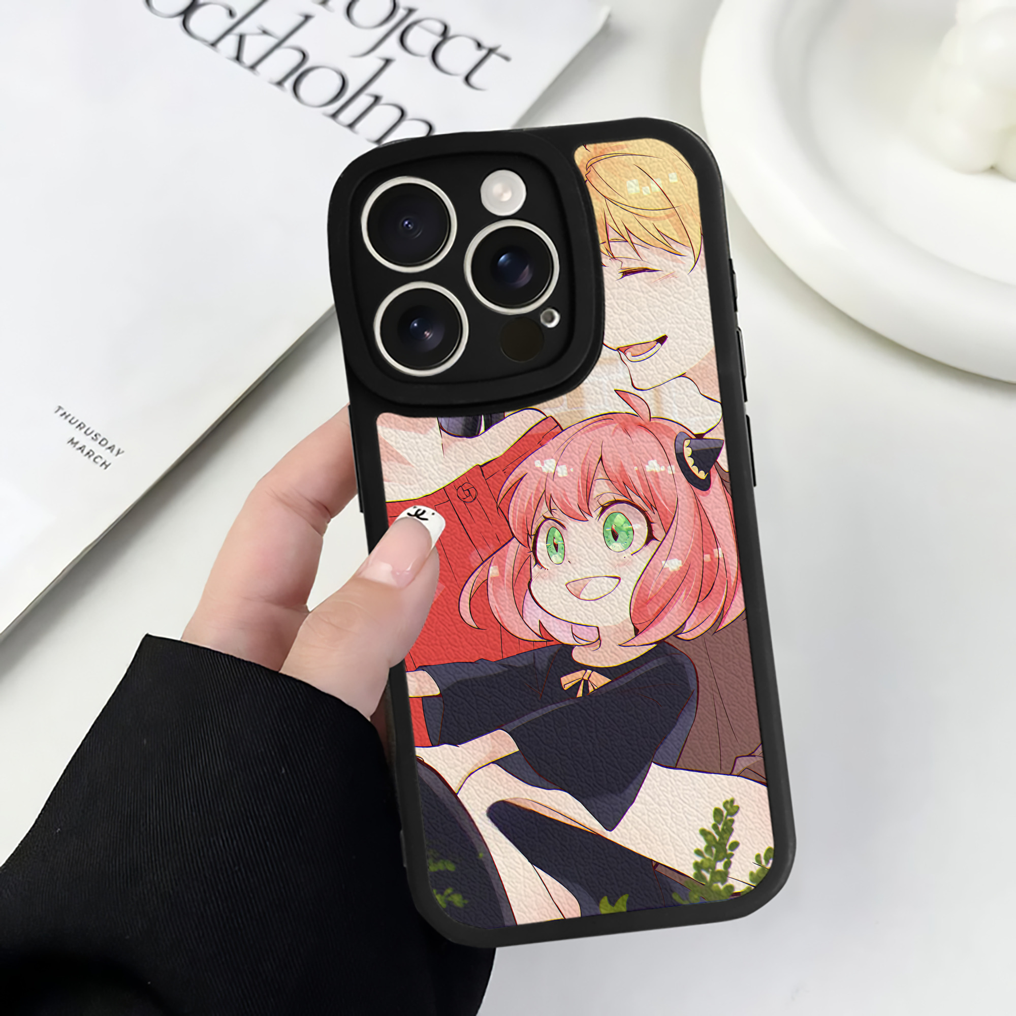 （画像用） SPY×FAMILY间谍家家酒 【iPhone 16シリーズ対応】シリコンスマホケース（レザー調） 材質：シリコン